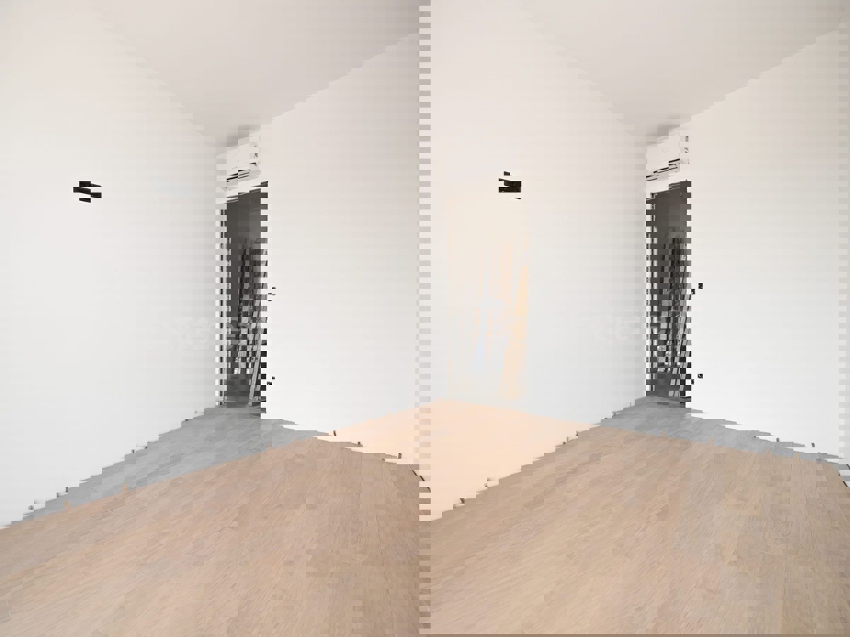 ISTRIA, Umago - Moderno appartamento con 2 camere da letto, 1.000 m dal mare 