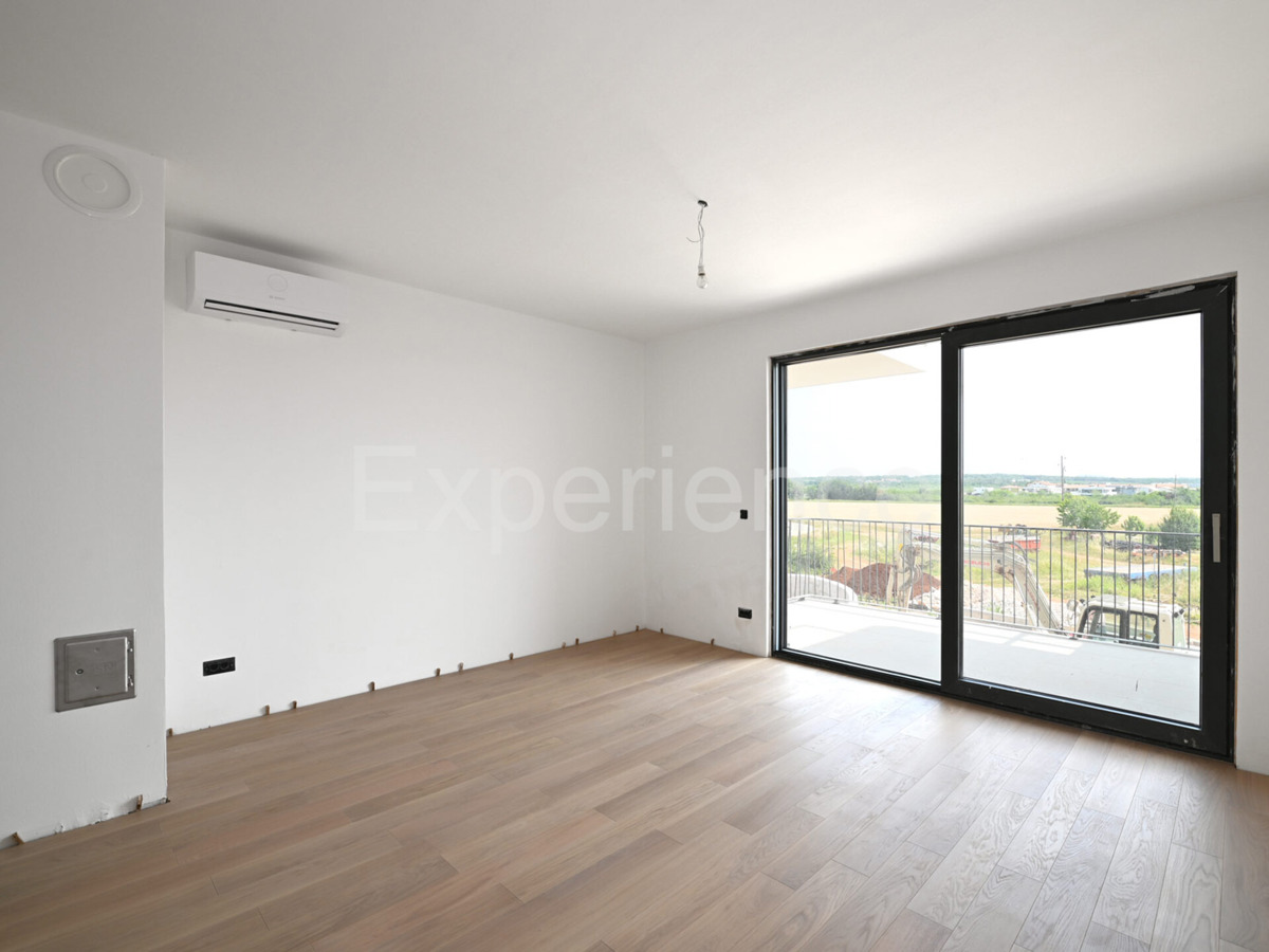 ISTRIA, Umago - Moderno appartamento con 2 camere da letto, 1.000 m dal mare