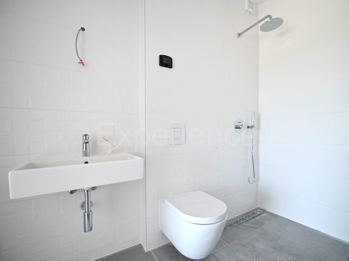 ISTRIA, Umago - Moderno appartamento con 2 camere da letto, 1.000 m dal mare