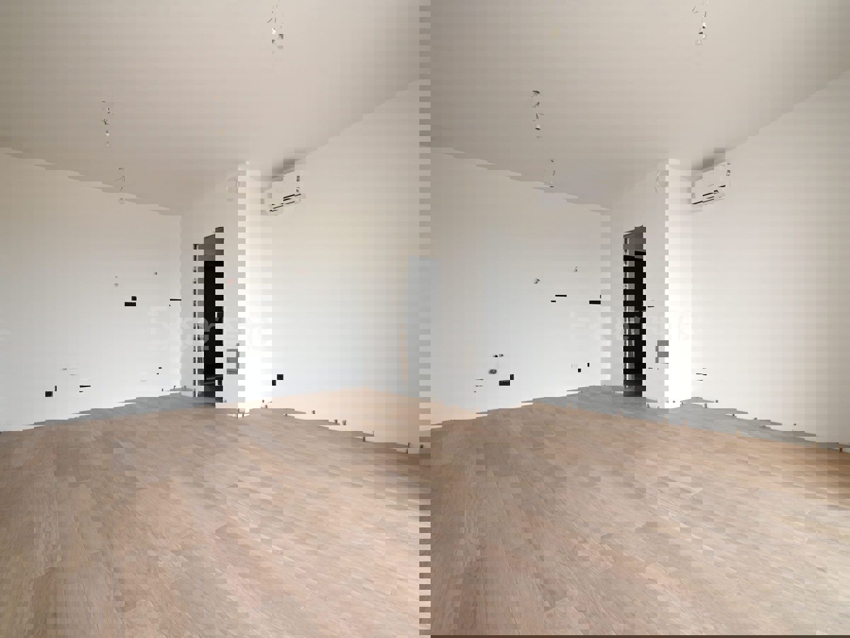 ISTRIA, Umago - Moderno appartamento con 2 camere da letto, 1.000 m dal mare 