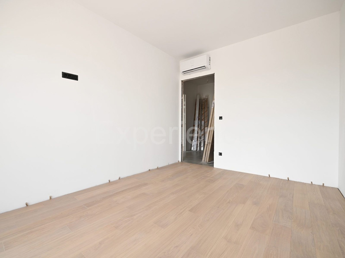 ISTRIA, Umago - Moderno appartamento con 2 camere da letto, 1.000 m dal mare