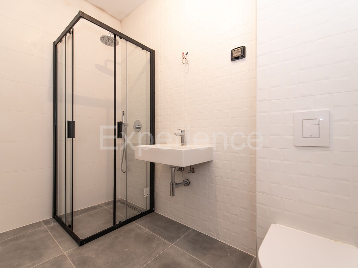 ISTRIA, Umago - appartamento in edificio di nuova costruzione, 1. piano, garage, ASCENSORE