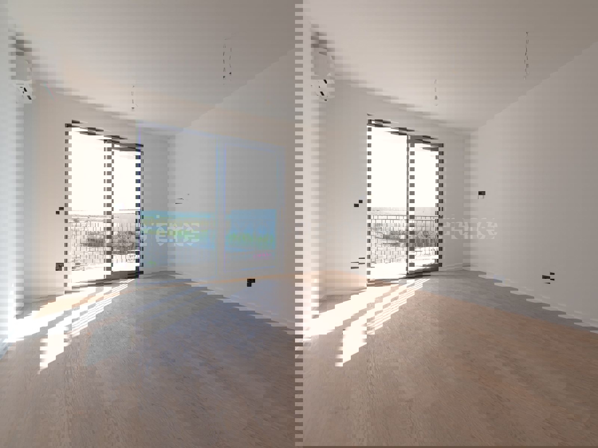 ISTRIA, Umago - appartamento in edificio di nuova costruzione, 1. piano, garage, ASCENSORE