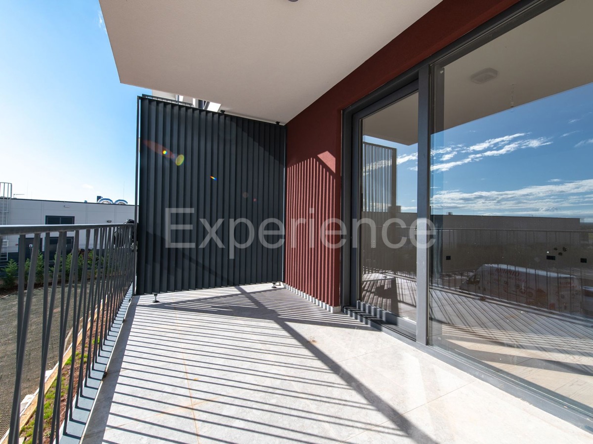 ISTRIA, Umago - appartamento in edificio di nuova costruzione, 1. piano, garage, ASCENSORE