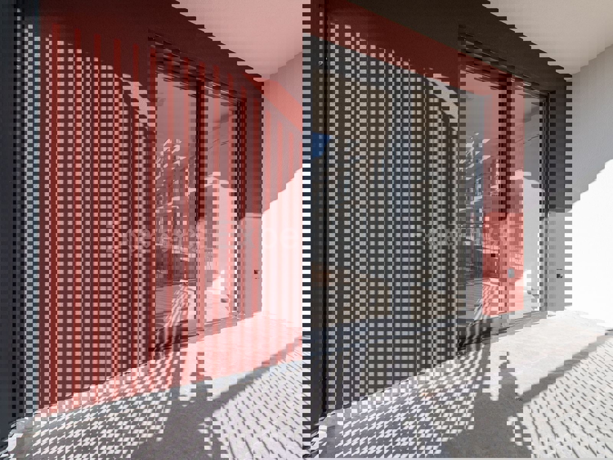 ISTRIA, Umago - appartamento in edificio di nuova costruzione, 1. piano, garage, ASCENSORE