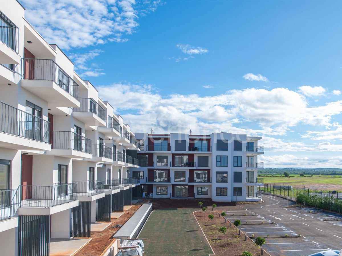 ISTRIA, Umago - appartamento in edificio di nuova costruzione, 1. piano, garage, ASCENSORE