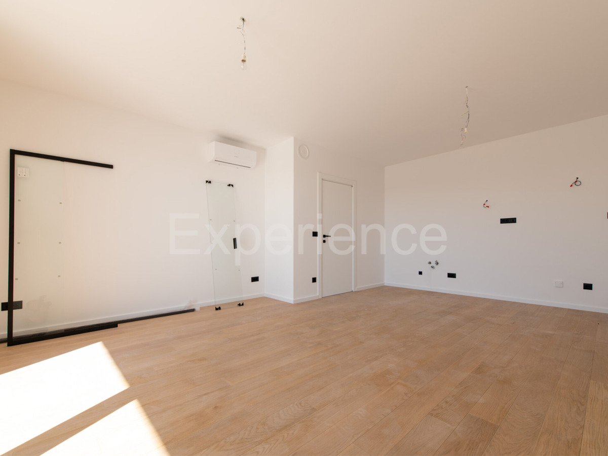 ISTRIA, Umago - appartamento in un nuovo edificio con spazioso balcone, 3. piano, ASCENSORE