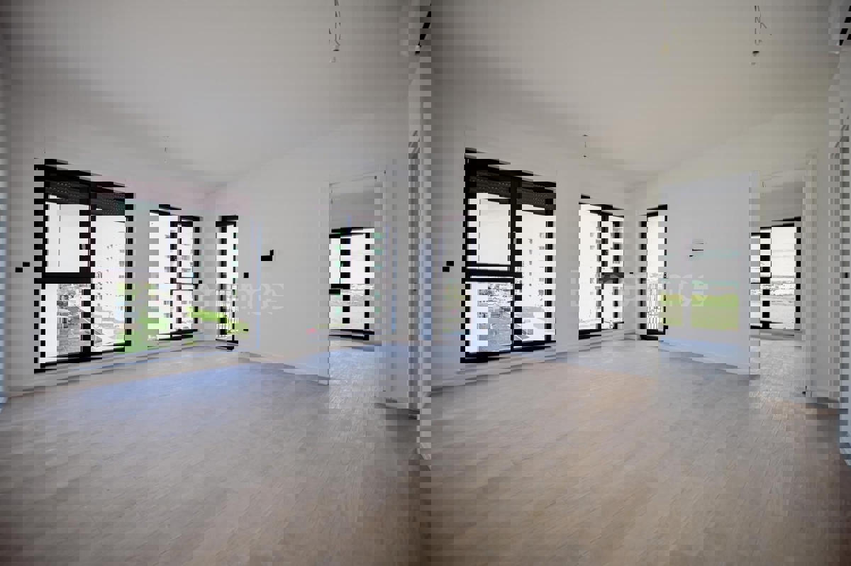 ISTRIA, Umago - appartamento in un nuovo edificio con garage, 3. piano, ASCENSORE