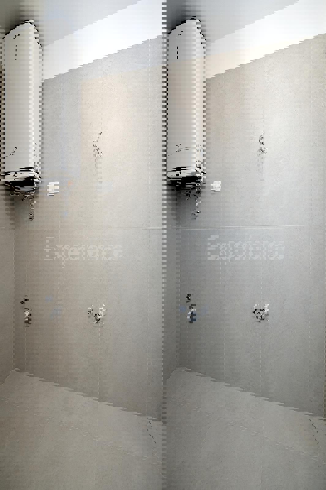 Vabriga - appartamento in un nuovo edificio, 2. piano, ASCENSORE!