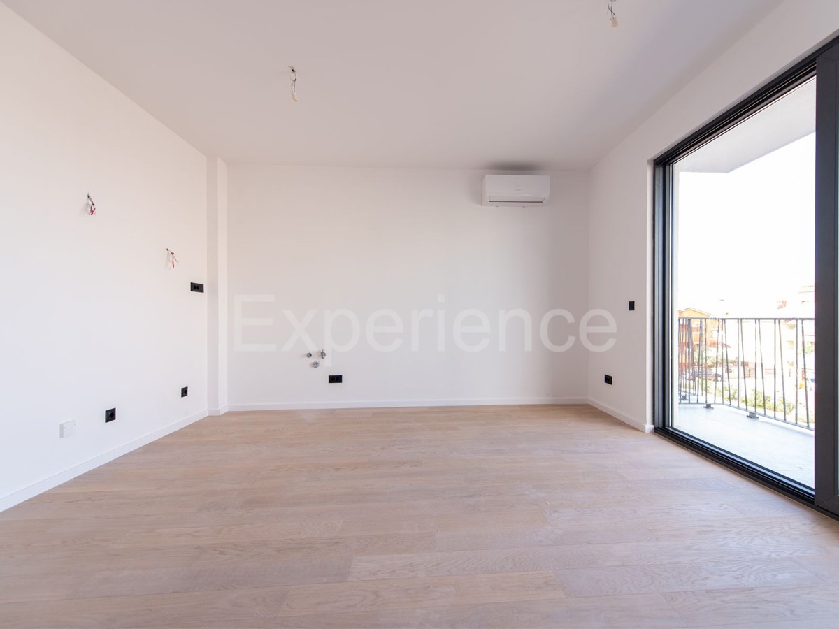 ISTRIA, Umago - appartamento in un nuovo edificio, 3. piano, ASCENSORE!