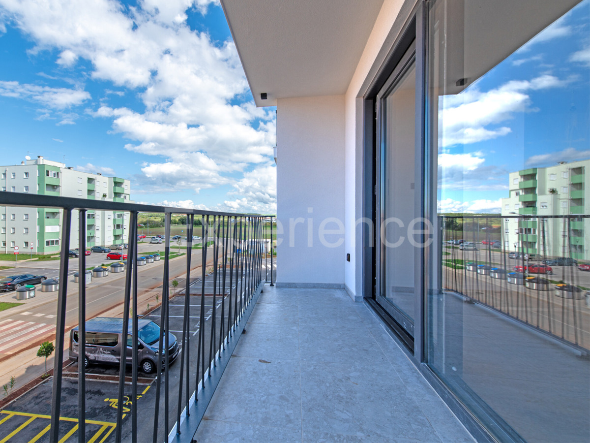 ISTRIA, Umago - appartamento in un nuovo edificio, 3. piano, ASCENSORE!