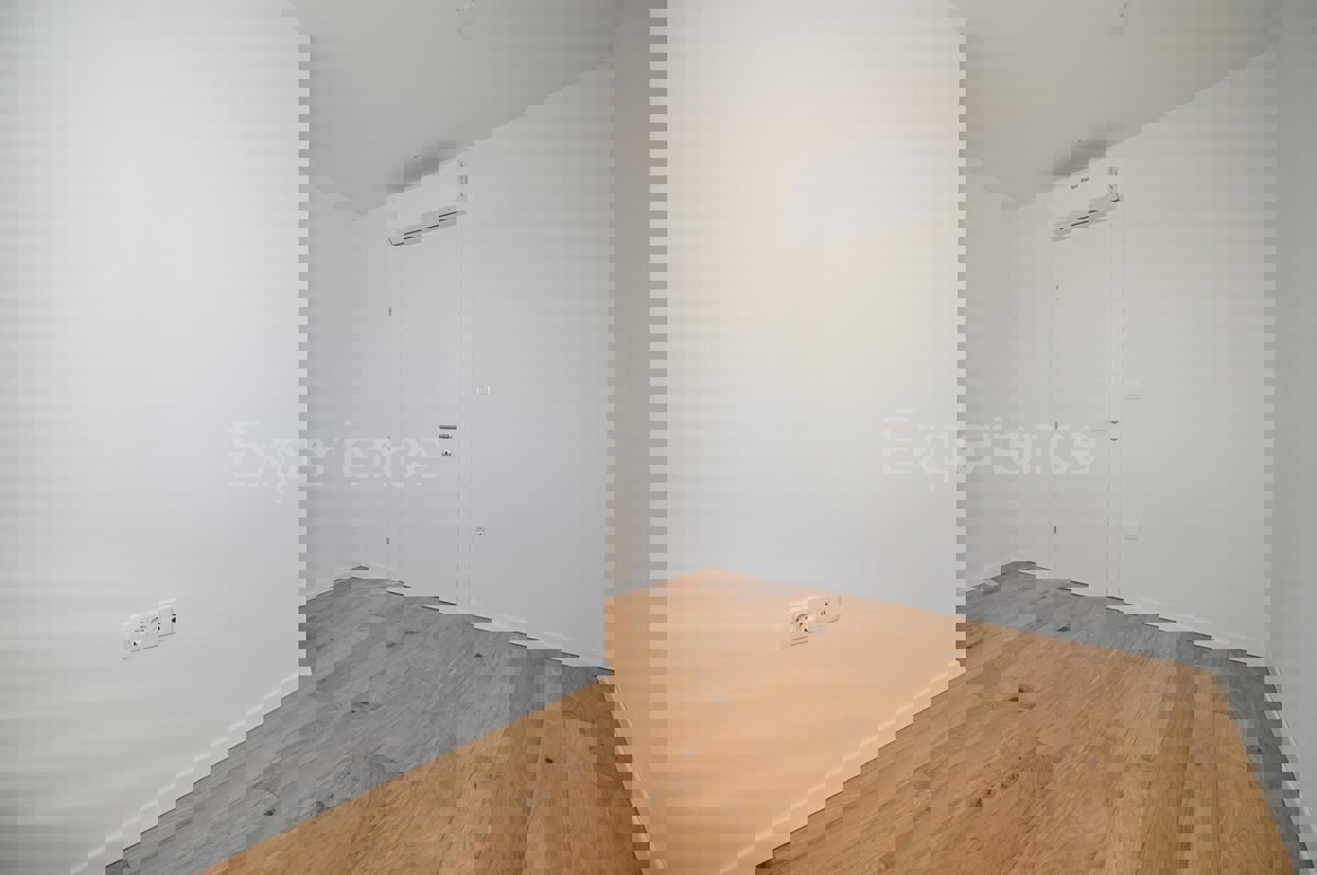 Vabriga - appartamento in un nuovo edificio con TERRAZZA SUL TETTO, 3. piano, ASCENSORE