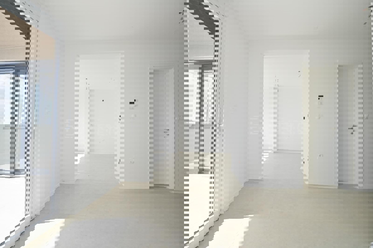 Vabriga - appartamento in un nuovo edificio con TERRAZZA SUL TETTO, 3. piano, ASCENSORE