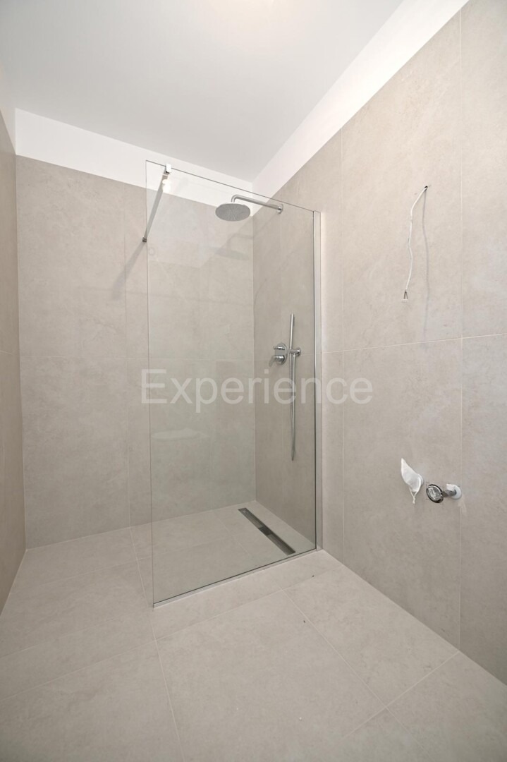 Vabriga - appartamento in un nuovo edificio con TERRAZZA SUL TETTO, 3. piano, ASCENSORE