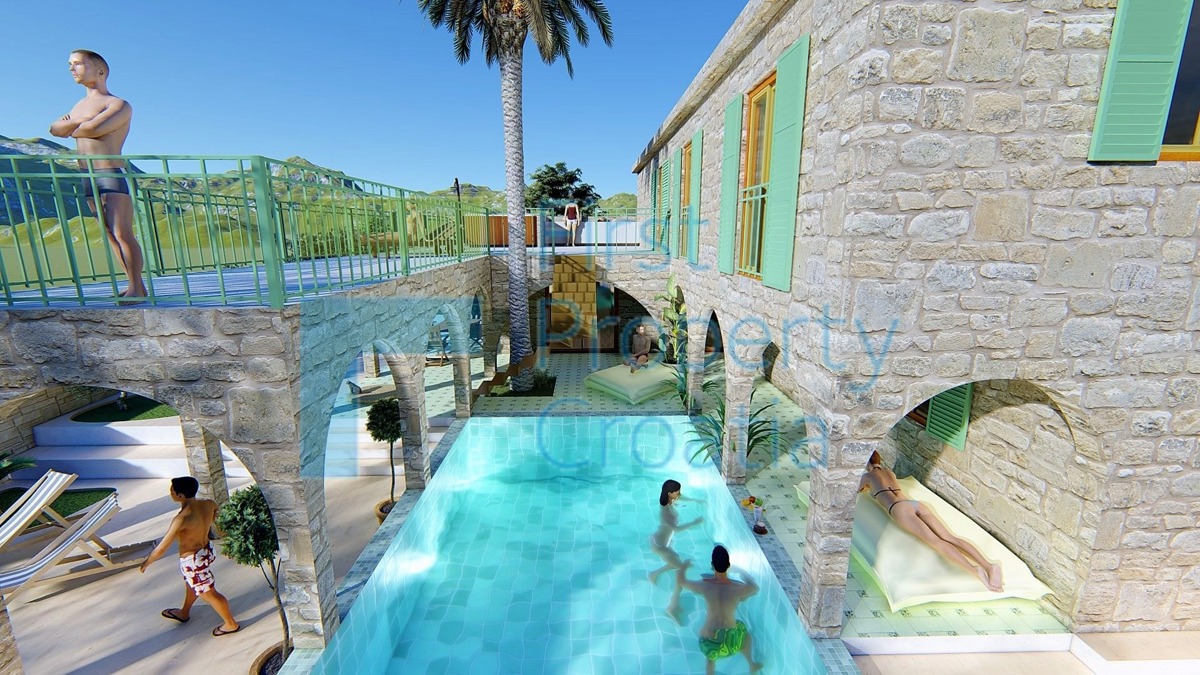 BR1345 - Terreno vicino al porto dei traghetti, Brač, in vendita