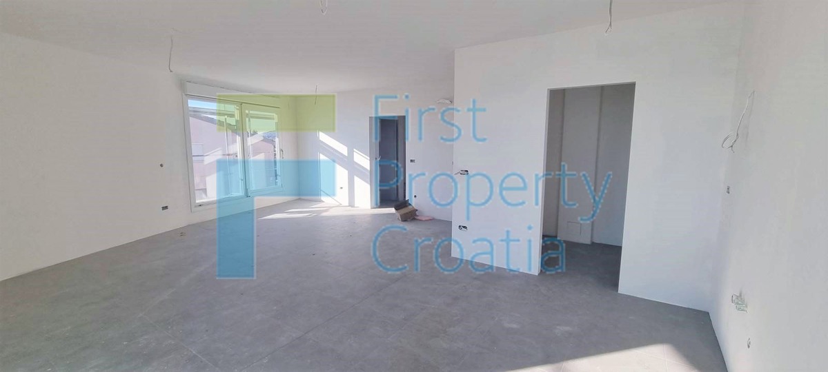 TG1622 - Appartamenti con terrazze vista mare, Trogir, in vendita