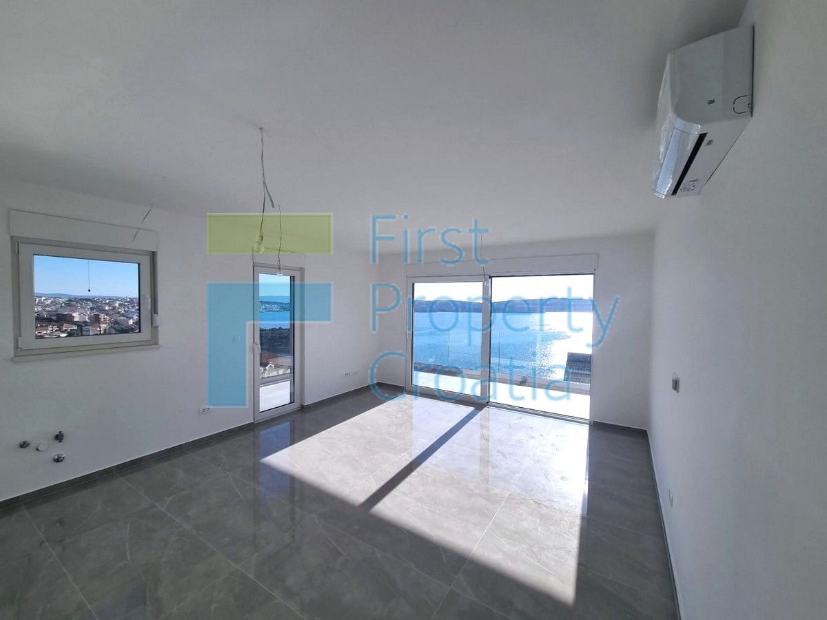 TG1701 - Appartamenti in posizione privilegiata, Trogir, in vendita