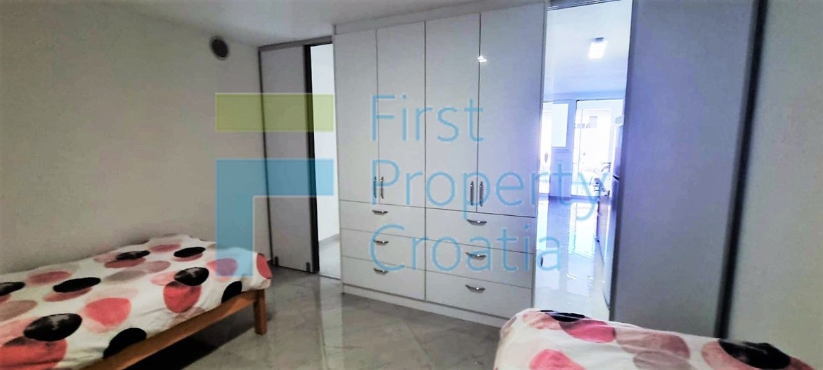 TG1463 – Appartamento composto da 2 unità, Čiovo, in vendita