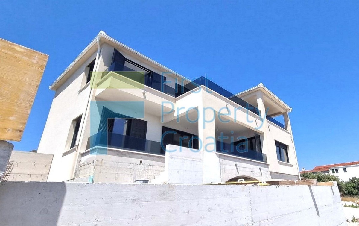 RG1713 - Villa con vista sul mare, vicino a Rogoznica, in vendita