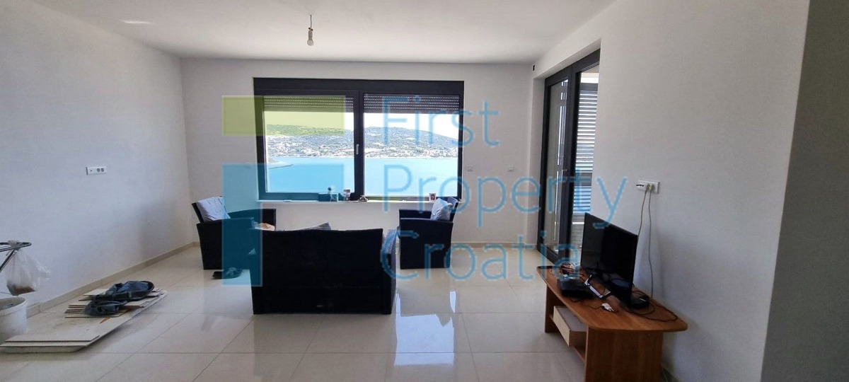 RG1713 - Villa con vista sul mare, vicino a Rogoznica, in vendita