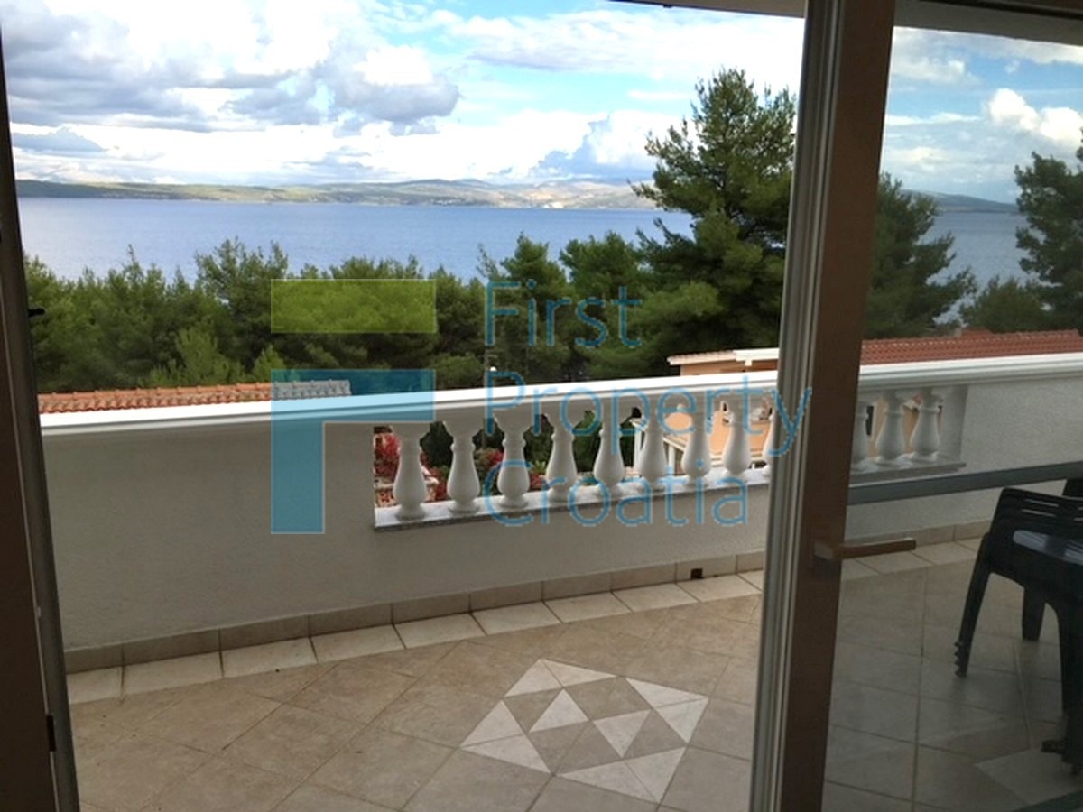 SO1025 - Appartamento villa in una bella zona, Šolta, in vendita