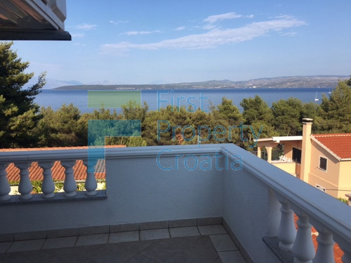 SO1025 - Appartamento villa in una bella zona, Šolta, in vendita