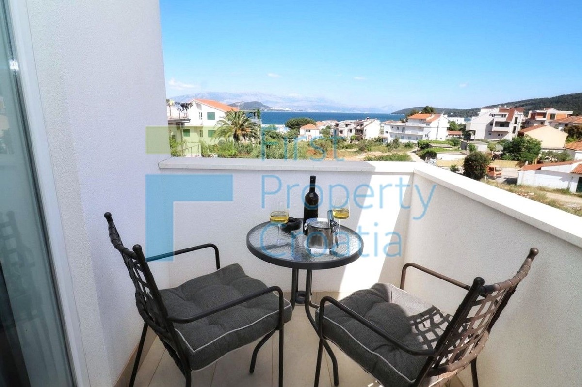 TG1634 - Prostrana vila s prekrasnim pogledom, Čiovo, na prodaju