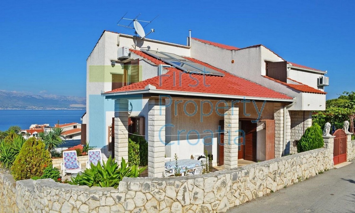 TG1505 - Kuća s prekrasnim pogledom, Čiovo, na prodaju