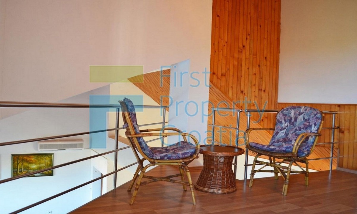 TG1505 - Kuća s prekrasnim pogledom, Čiovo, na prodaju