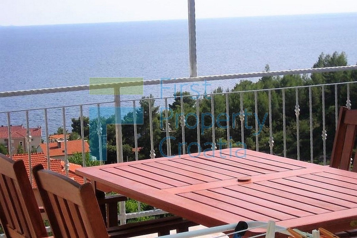 HV1380 - Casa in una piacevole zona sul lato sud di Hvar, in vendita