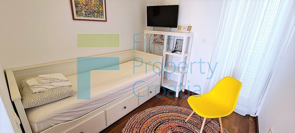 BR1517 - Villa in un ambiente tranquillo, Brač, in vendita