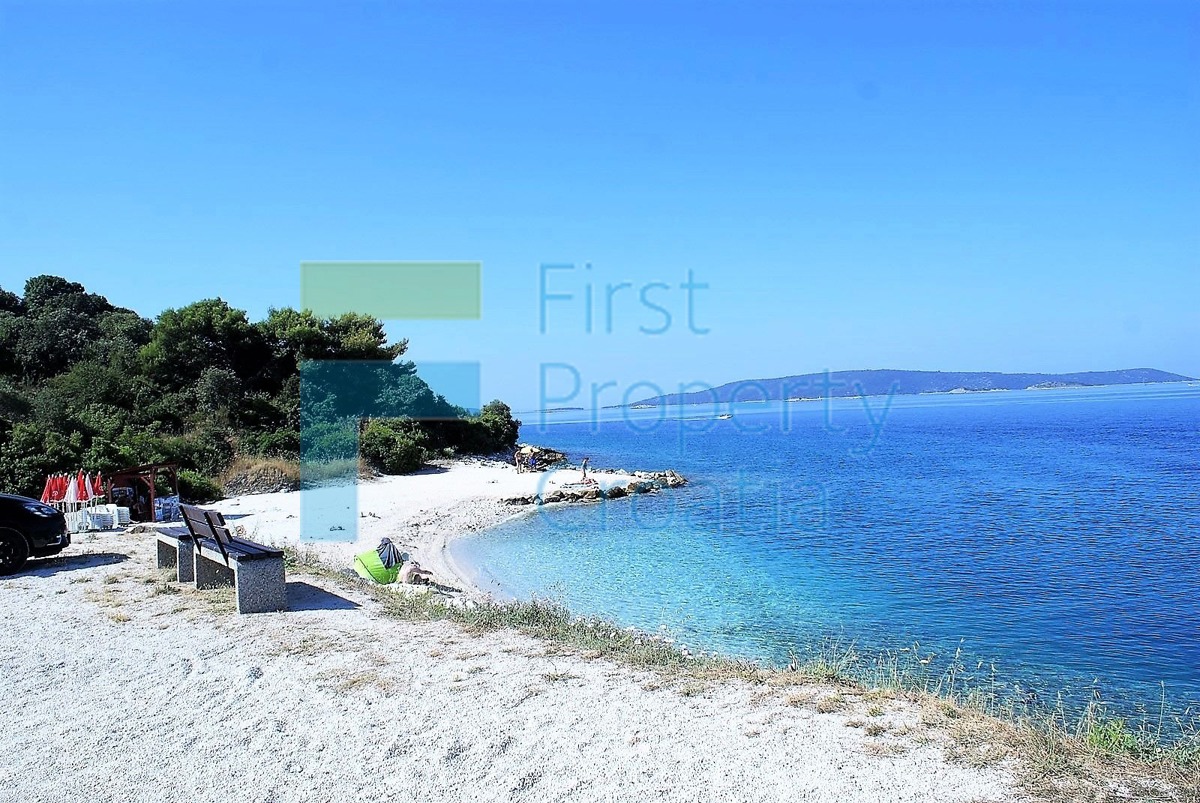 TG1424 - Moderno uređene vile u mirnom okruženju, Čiovo, na prodaju