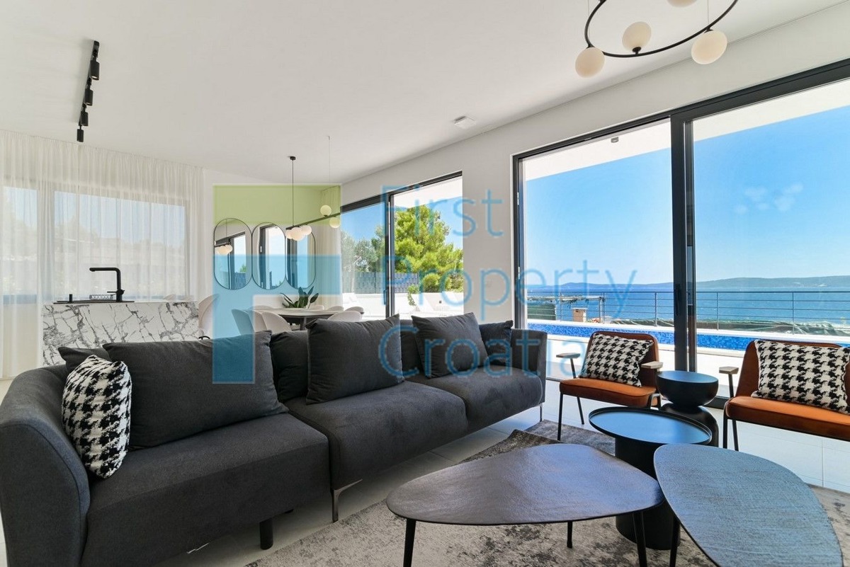 TG1671 - Urbana vila na mirnoj lokaciji blizu mora, Čiovo, na prodaju