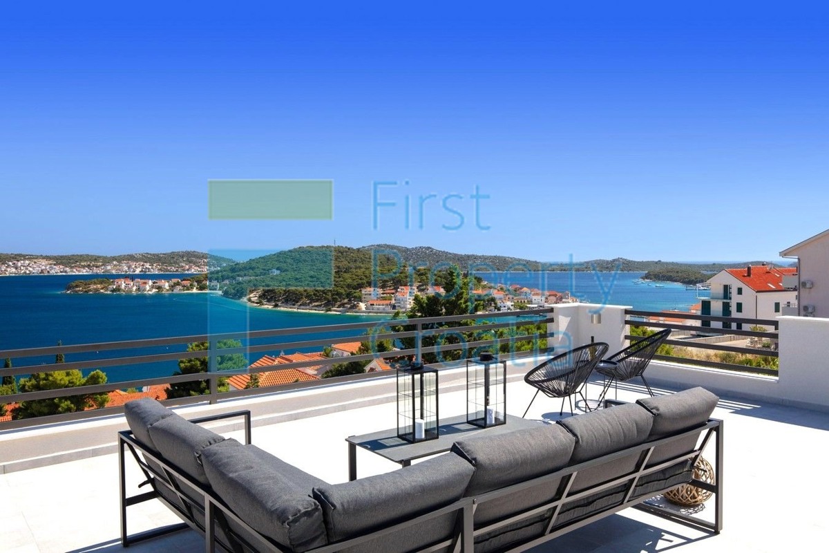 RG1732 - Appartamenti moderni vicino al mare, Rogoznica, in vendita