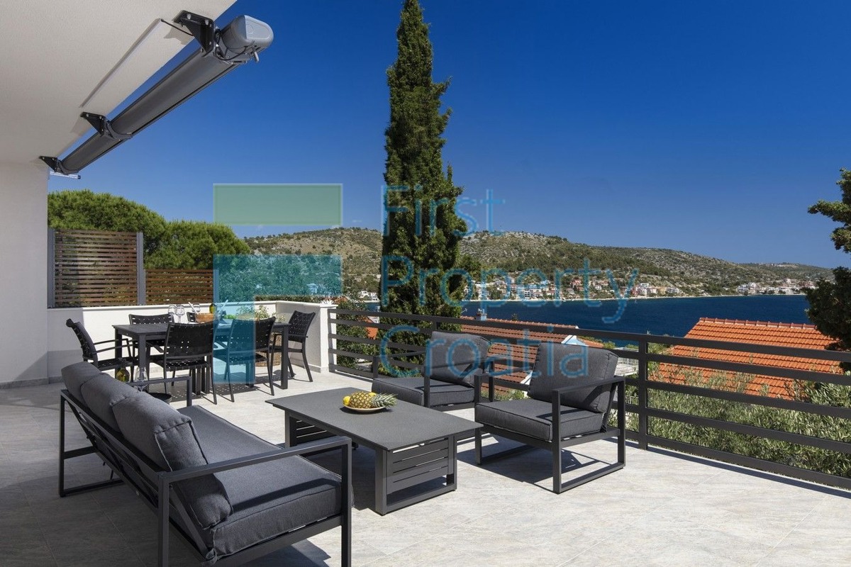 RG1732 - Appartamenti moderni vicino al mare, Rogoznica, in vendita