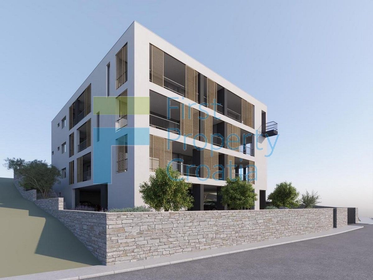 KO1684 - Appartamenti fronte mare con garage, Korčula, in vendita