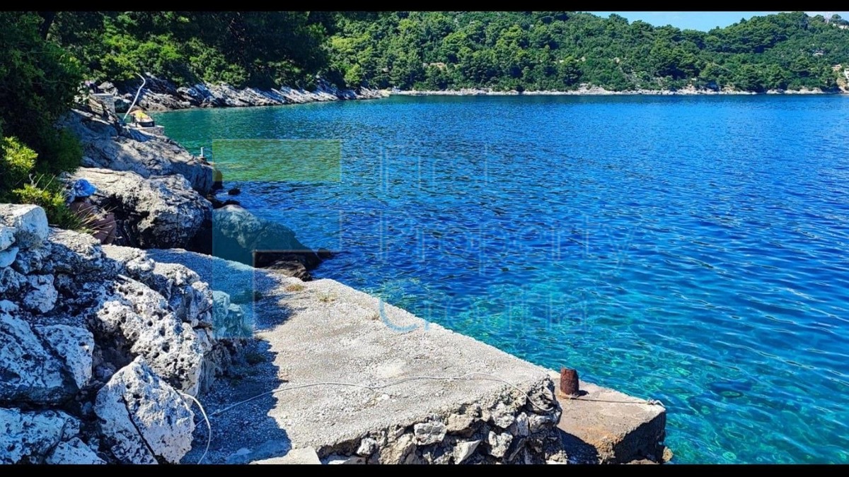 DU1674 – Casa fronte mare con sentiero per il mare, Mljet, in vendita