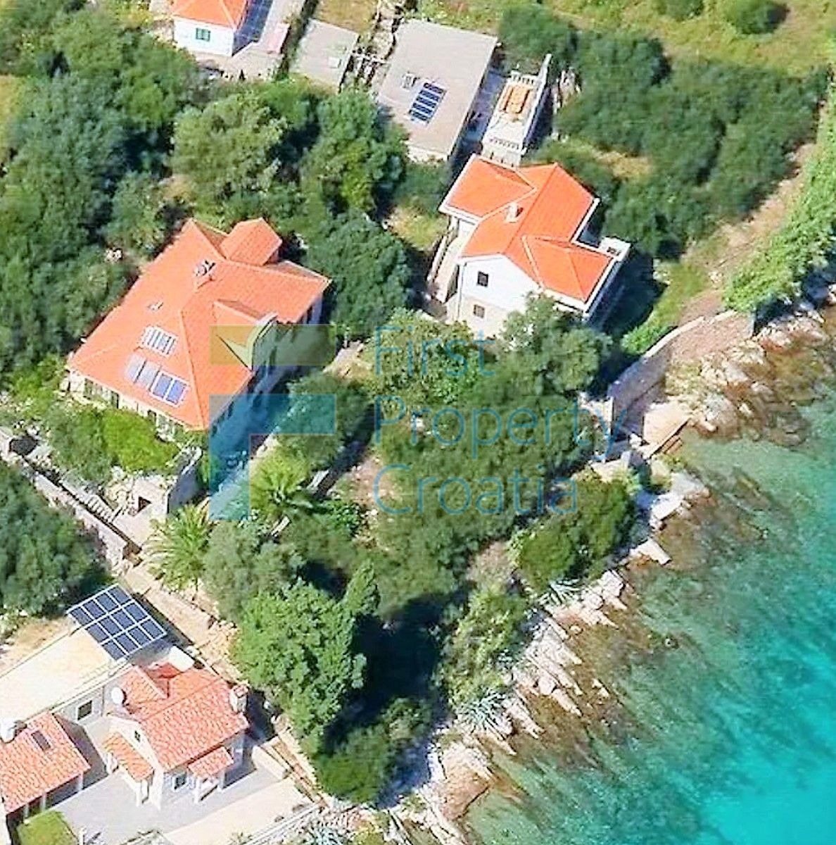 HV1602 - Casa in pietra situata a 20m dal mare, Hvar, in vendita