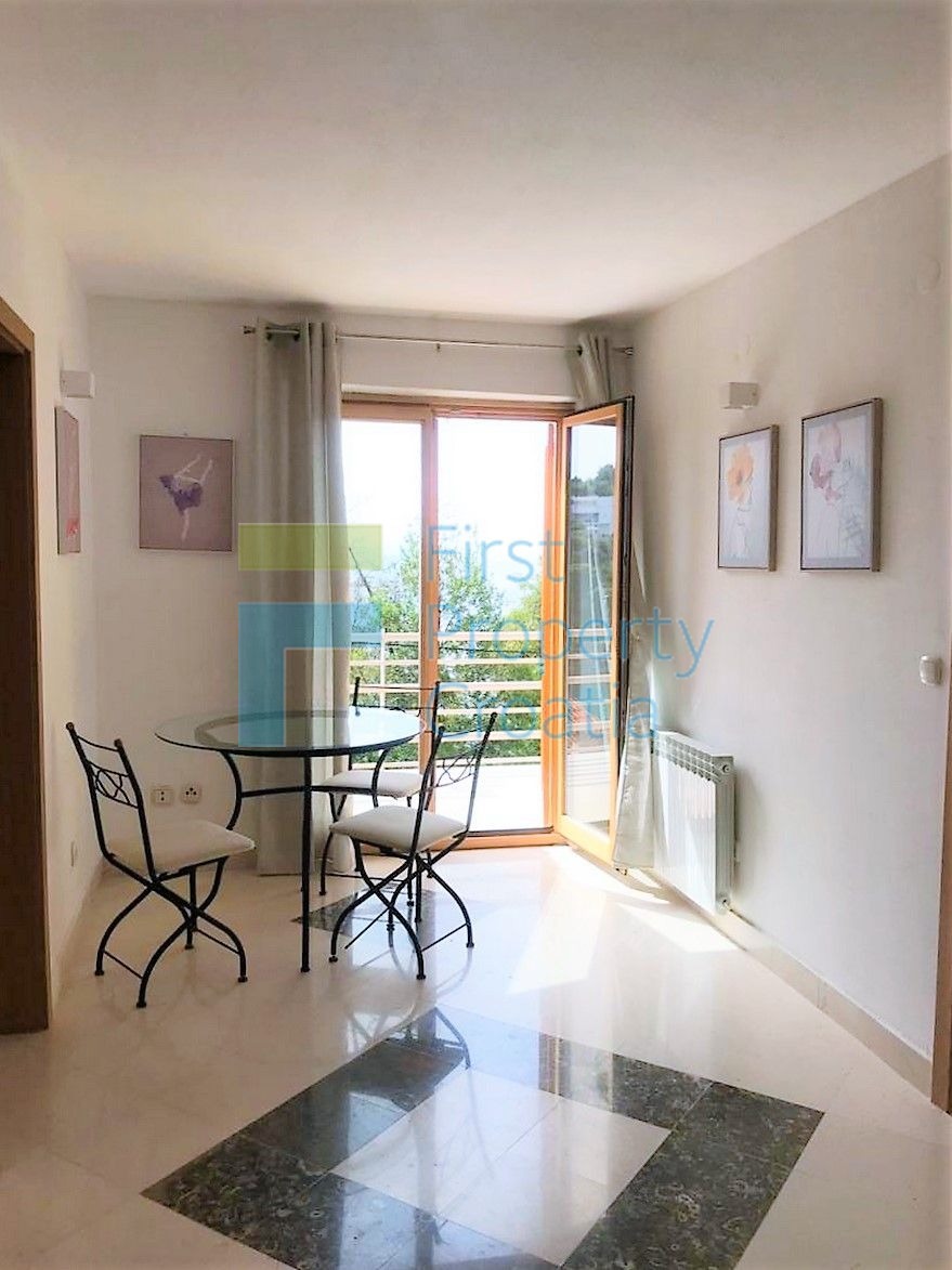 BR1641 - Villa situata a soli 65m sopra il lungomare, Brač, in vendita