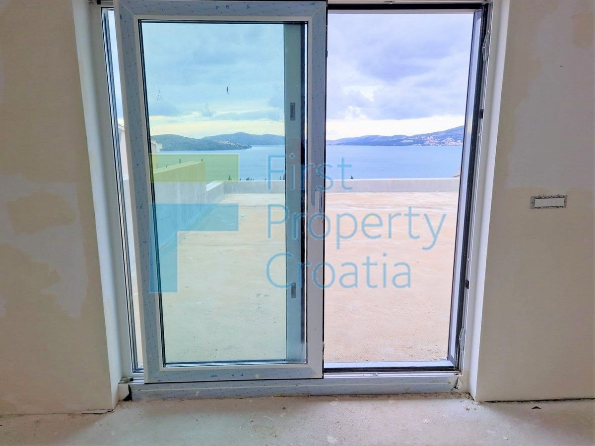 TG1591 - Moderna vila s pogledom na more, Čiovo, na prodaju