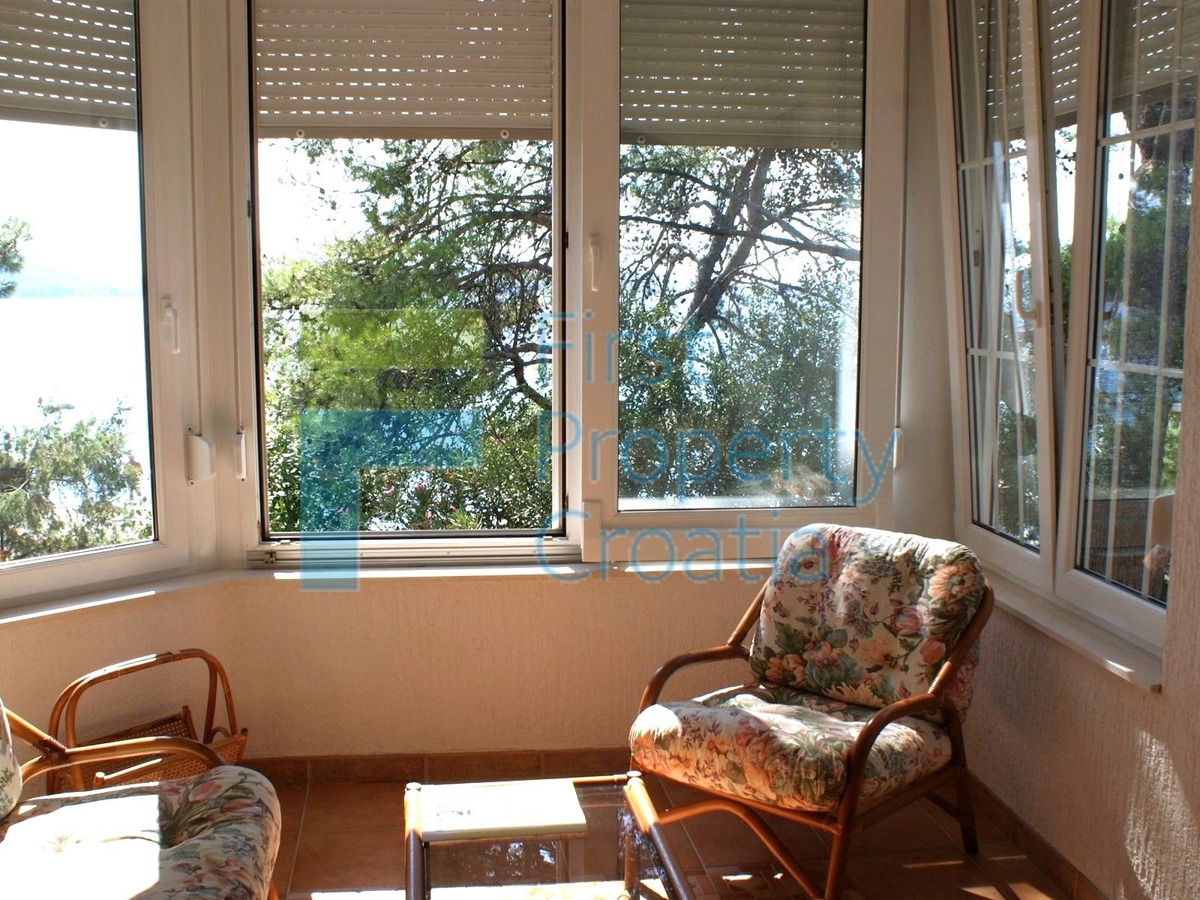 SI0591 - Casa sopra la spiaggia, vicino a Sebenico, in vendita