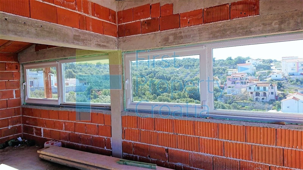 RG1485 - Casa in una baia vicino a Rogoznica, in vendita