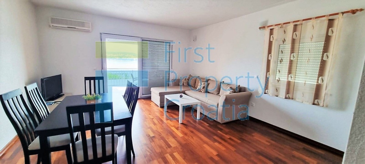 TG1664 - Appartamenti arredati vicino al mare, Čiovo, in vendita