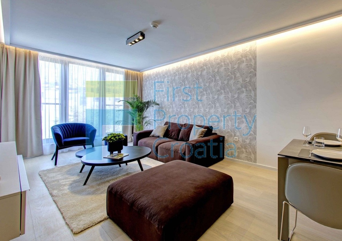 ZD1608 – Appartamenti situati a 110m dal mare, zona Zara, in vendita