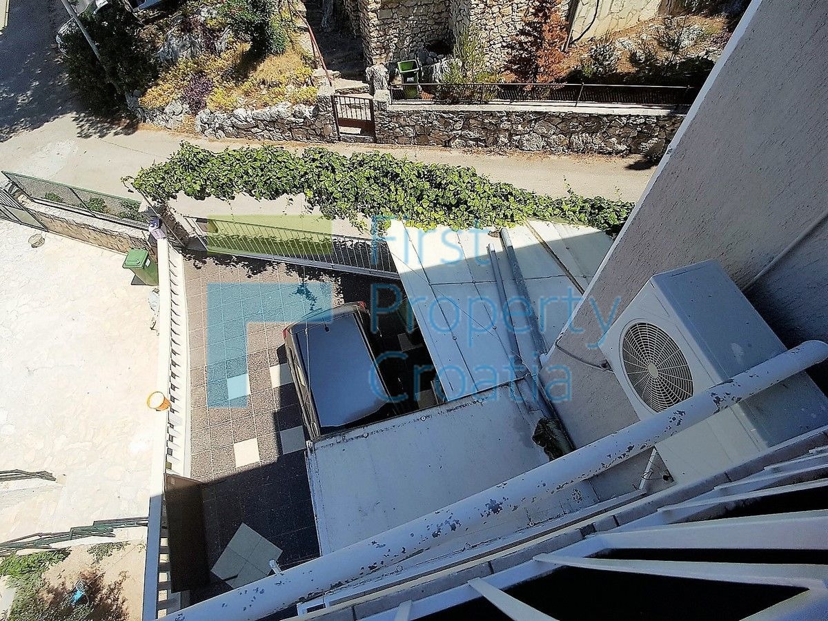 SI1421 - Palazzina situata a soli 50m dal mare, Primošten, in vendita