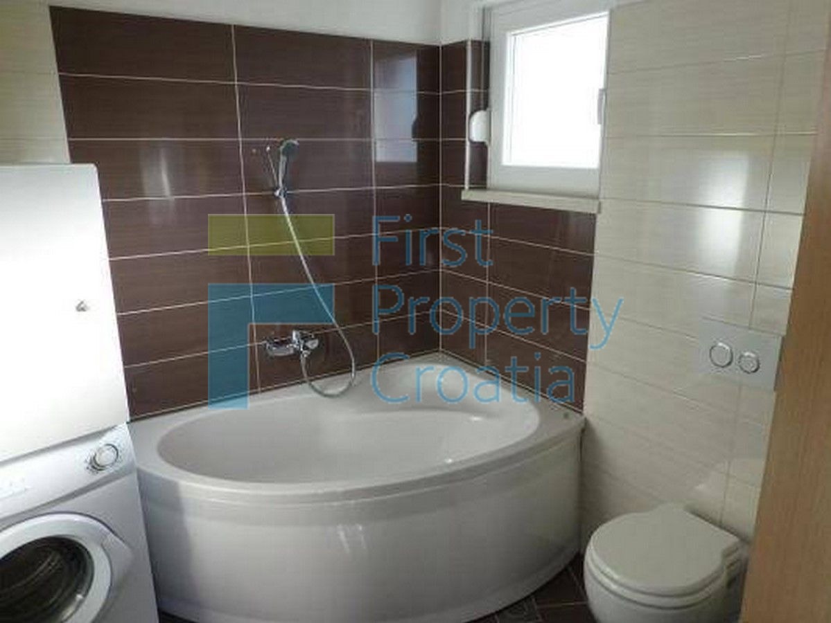 TG1716 - Appartamento vicino alla spiaggia, Čiovo, in vendita