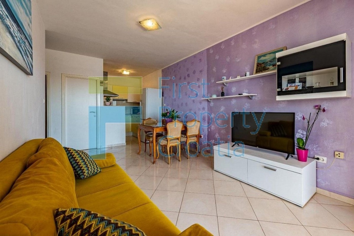 TG1565 - Apartmanska vila s divnim pogledom na more, Čiovo, na prodaju