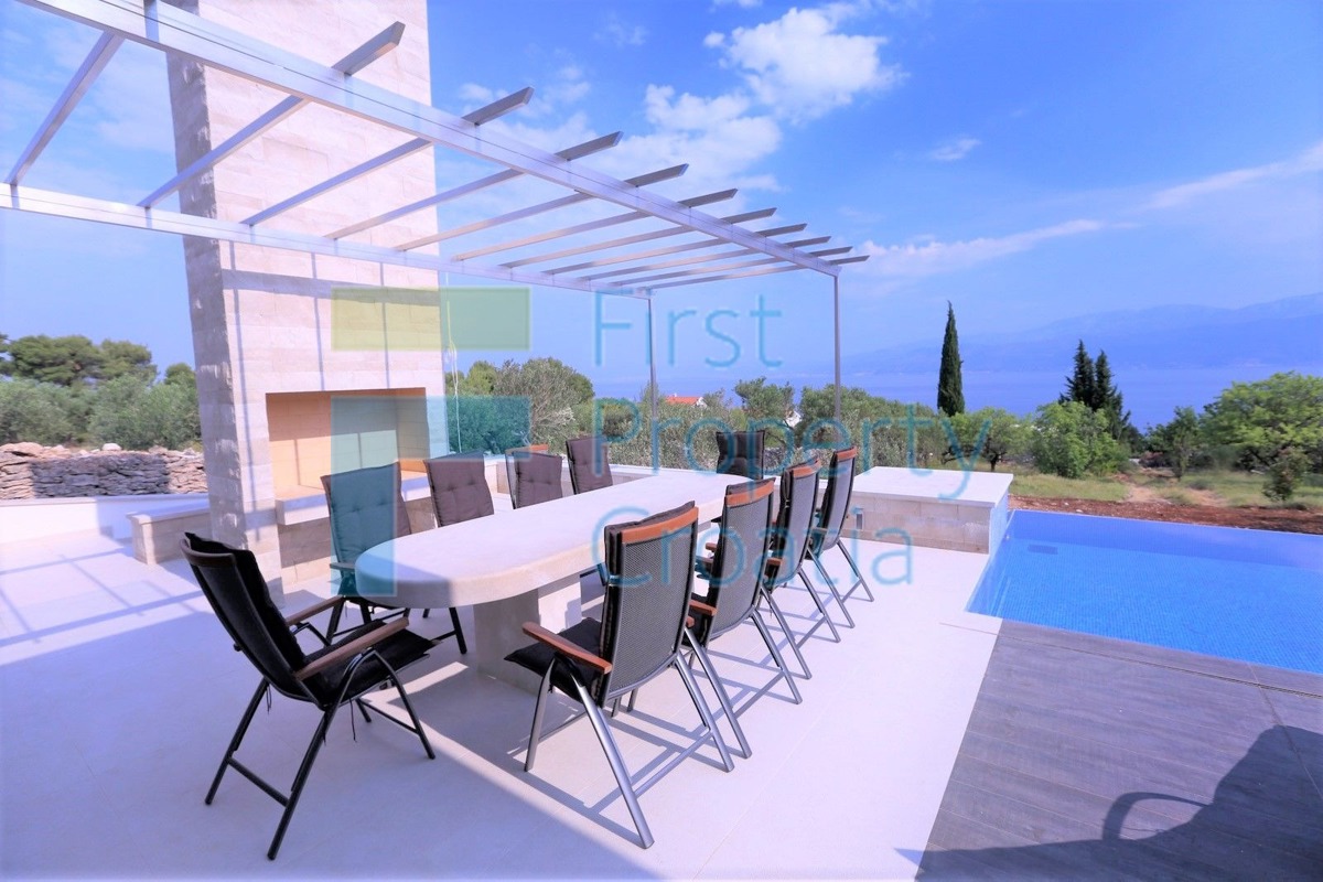 BR0835 - Moderna vila na odličnoj lokaciji, Brač, na prodaju