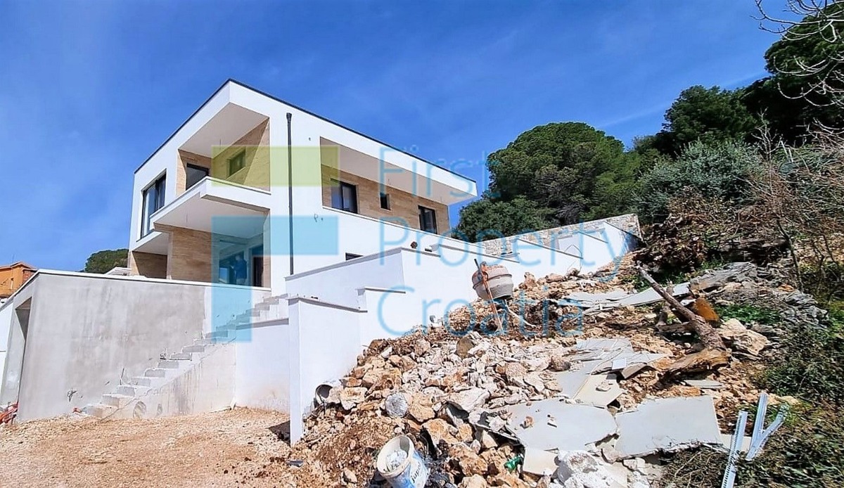 TG1579 - Villa dal design spazioso e vista sul mare, Čiovo, in vendita