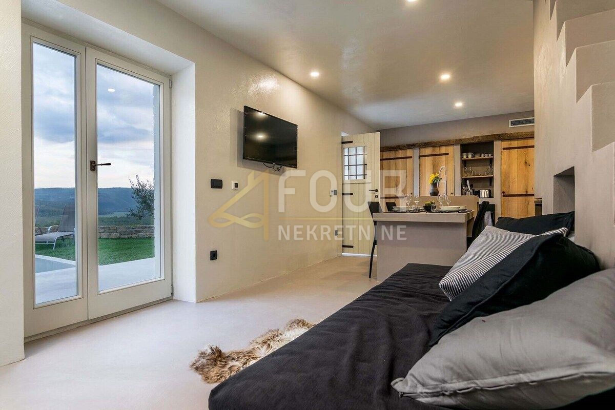 Livade, Oprtalj, 90m2